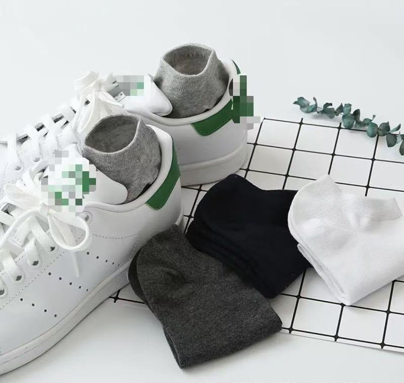 🧦 Official Store – Disposable Socks (100 Randomly Assorted Pairs) | Clean, Practical, and Comfortable