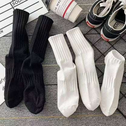 🧦 Official Store: Collection of long, mid-length, and short socks. Soft, stretchy, and non-slip.