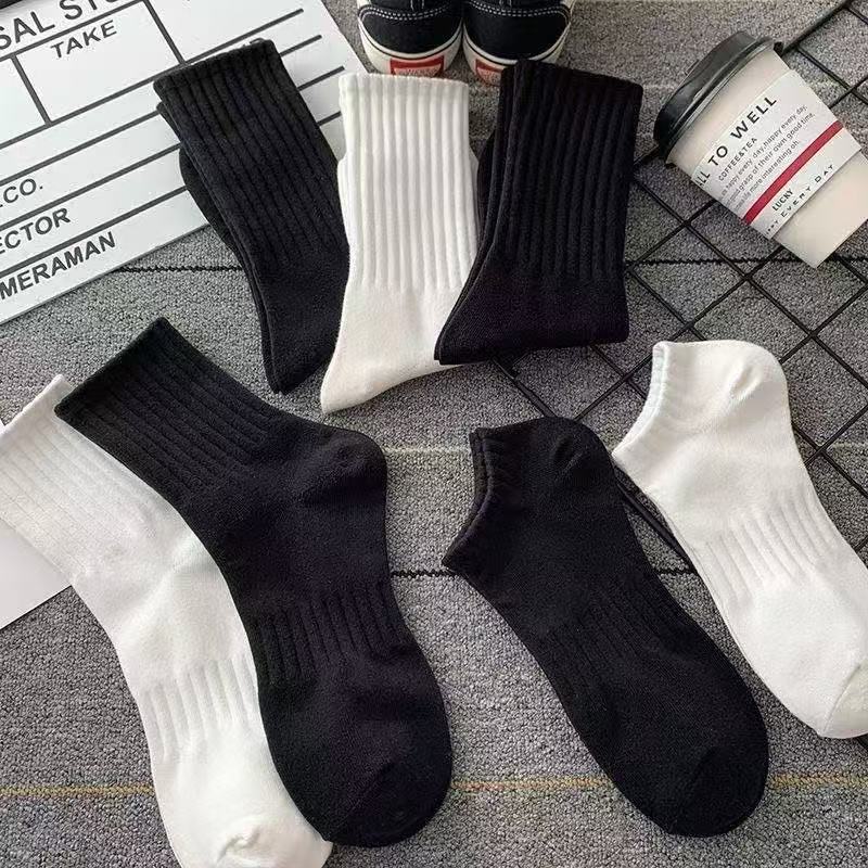 🧦 Official Store: Collection of long, mid-length, and short socks. Soft, stretchy, and non-slip.
